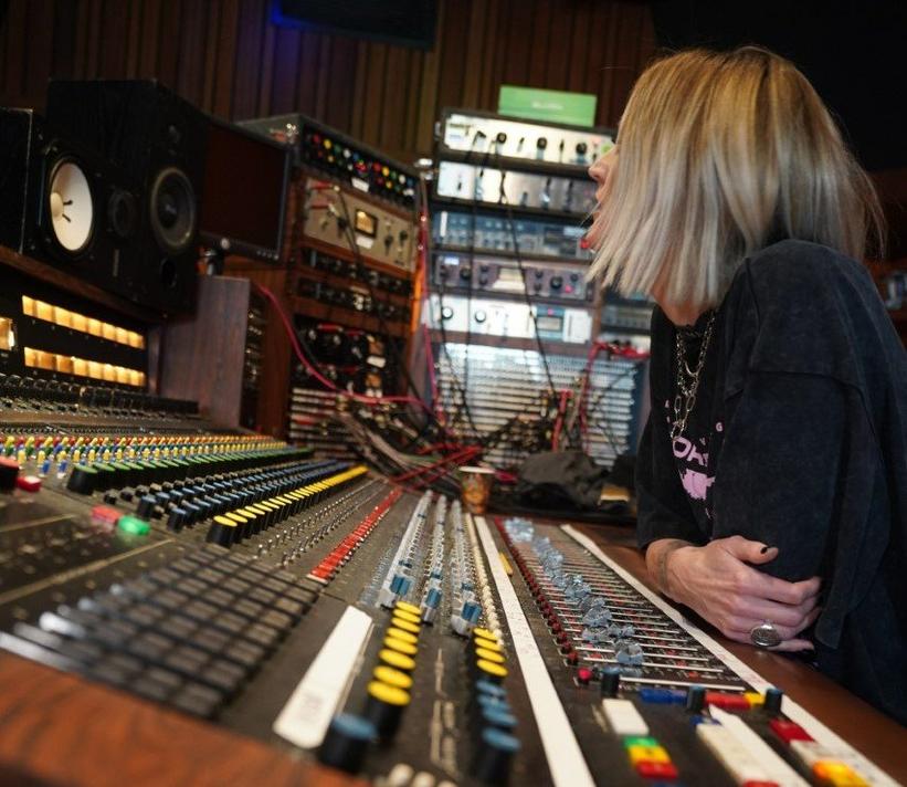 6 Organizations Supporting Women In Audio Production & Engineering: Women's Audio Mission, She Is The Music & More